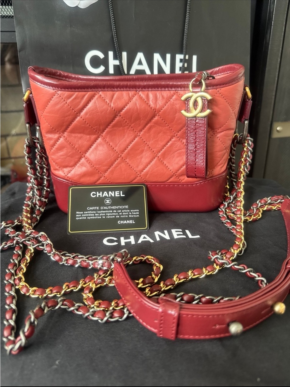 CHANEL Red Quilted Leather Crossbody with CC Charm and Chain Strap - Picture 3 of 13